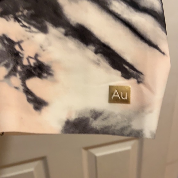 Aurum - Picture 3 of 11